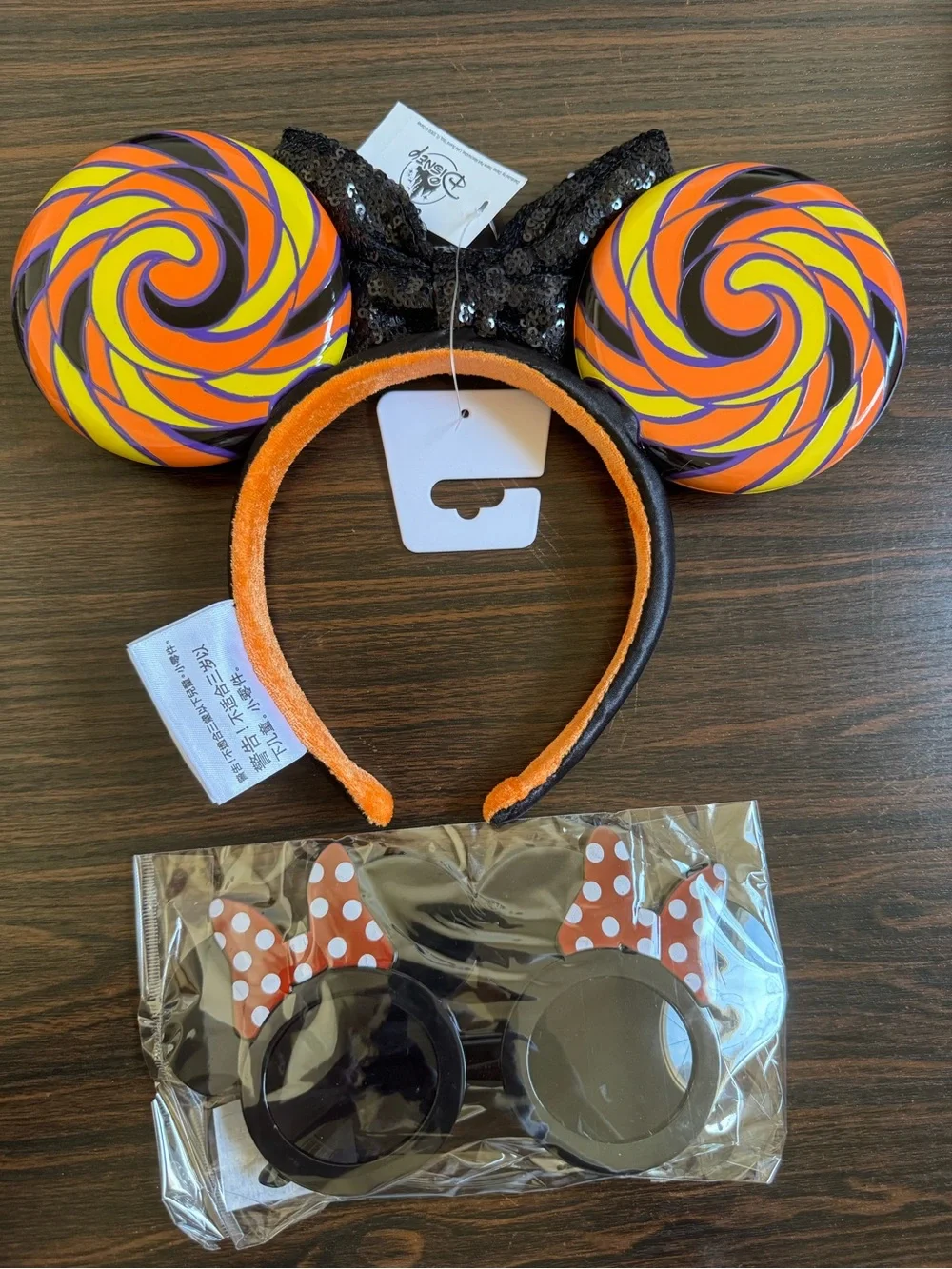 NWT Disney Halloween Orange Black Lollipop Minnie Mouse Ears & Sunglasses Set